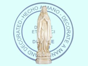 Vierge mains jointes