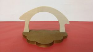 Etable figurative demi-cercle en bois