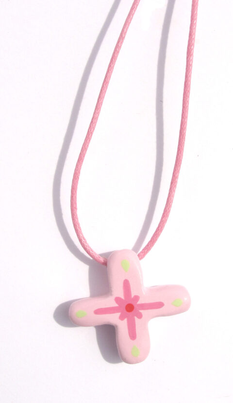 Croix peinte rose