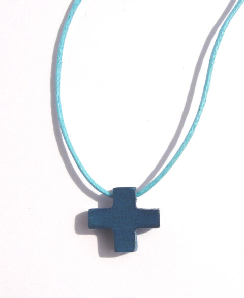 Croix teintée bleue