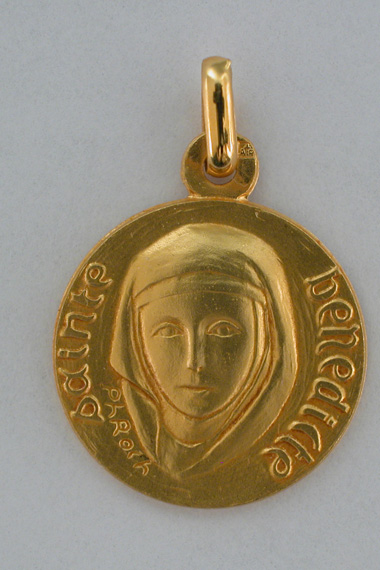 Médaille prénom Bénédicte 18 carats 18 mm