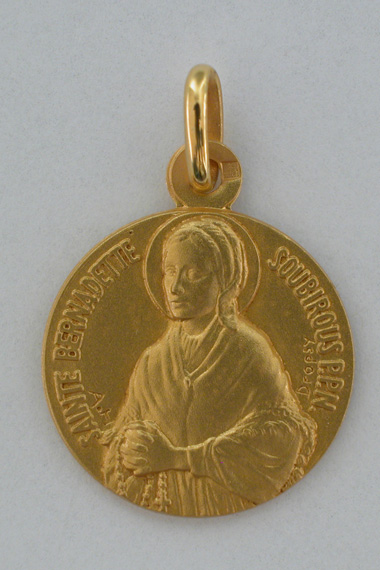 Médaille prénom Bernadette 18 carats 18 mm