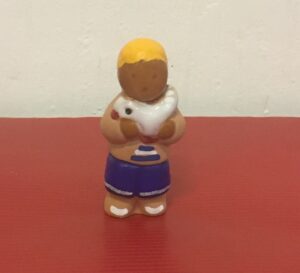 Enfant de la paix - santon B2 de l'Abbaye de Jouarre