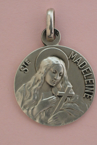 Médaille Argent Prénom Madeleine 18 mm