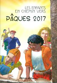 Les enfants en chemin vers Pâques